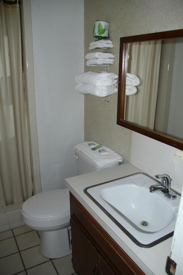 Skyliner Motel Stroud ภายนอก รูปภาพ