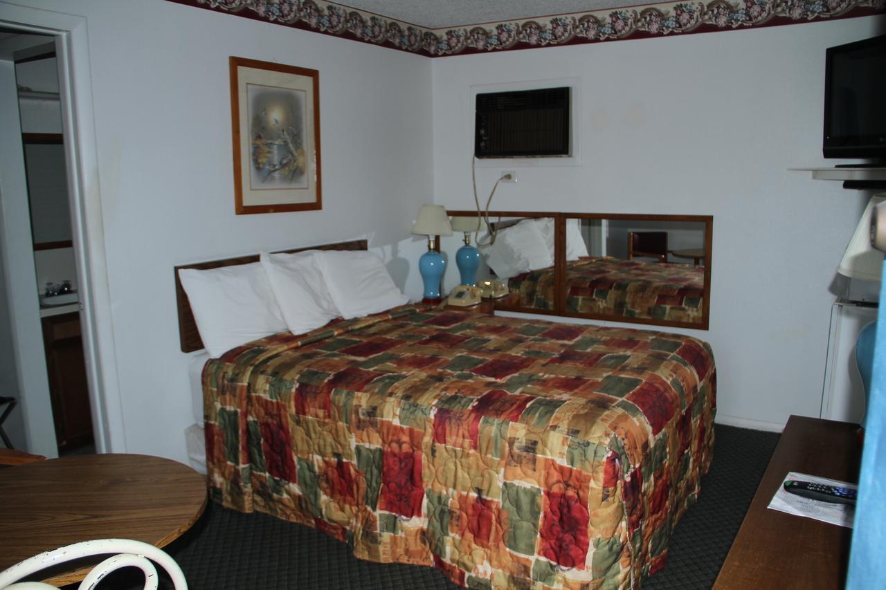 Skyliner Motel Stroud ภายนอก รูปภาพ