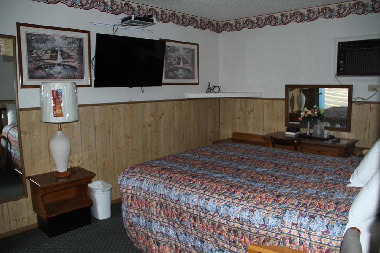 Skyliner Motel Stroud ภายนอก รูปภาพ