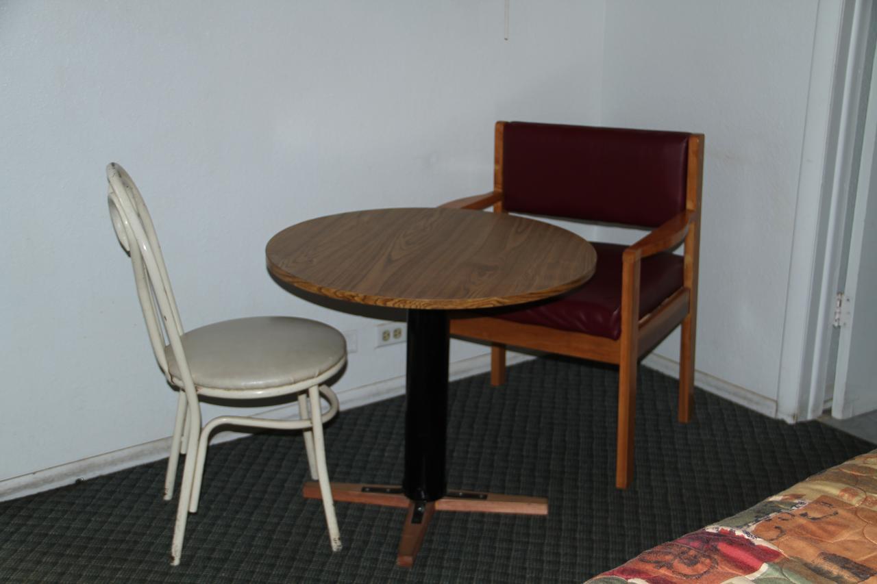 Skyliner Motel Stroud ภายนอก รูปภาพ