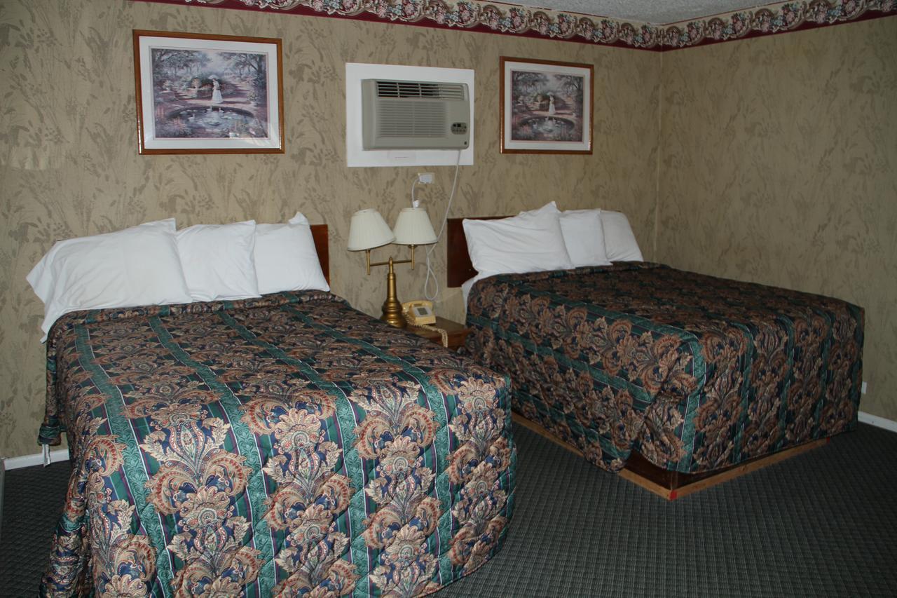 Skyliner Motel Stroud ภายนอก รูปภาพ