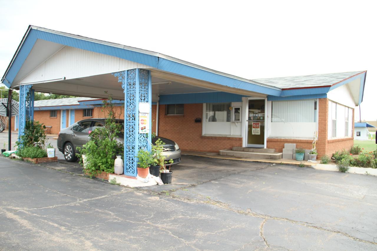 Skyliner Motel Stroud ภายนอก รูปภาพ