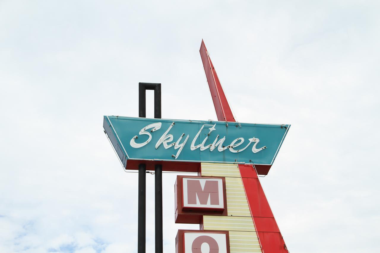 Skyliner Motel Stroud ภายนอก รูปภาพ